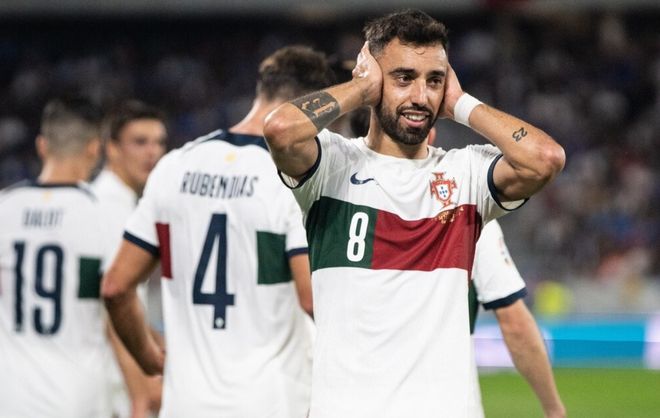 露出些许急 露出些许急