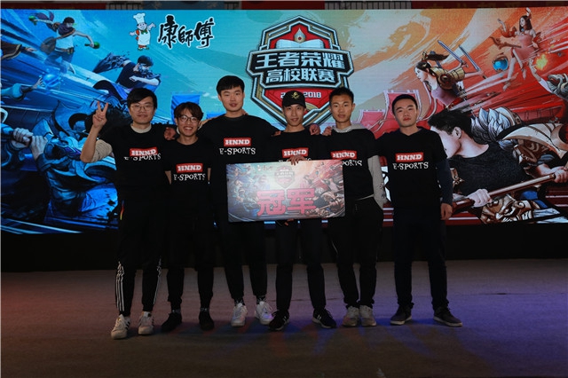 从合同与薪 从合同与薪