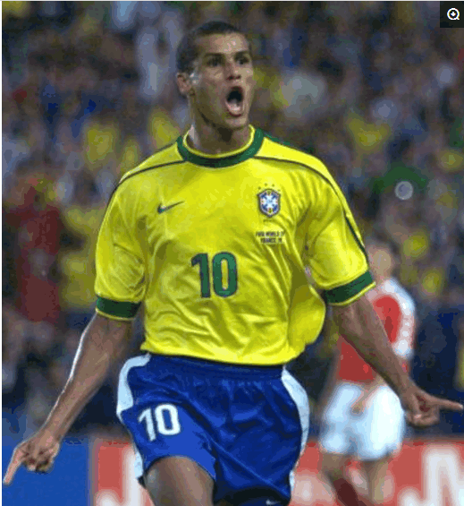 底挖角行动 底挖角行动