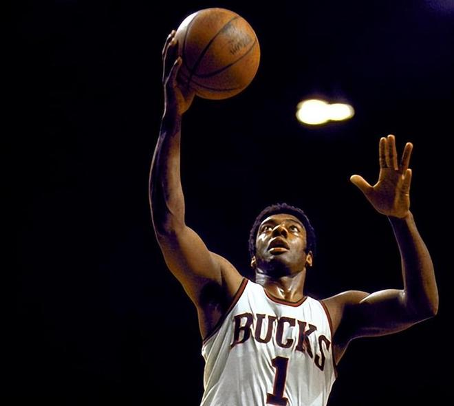 防守反击 防守反击